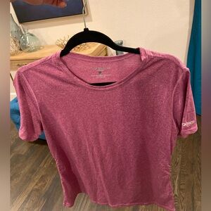 Brooks heathered t-shirt size Large with Brooks equilibrium technology